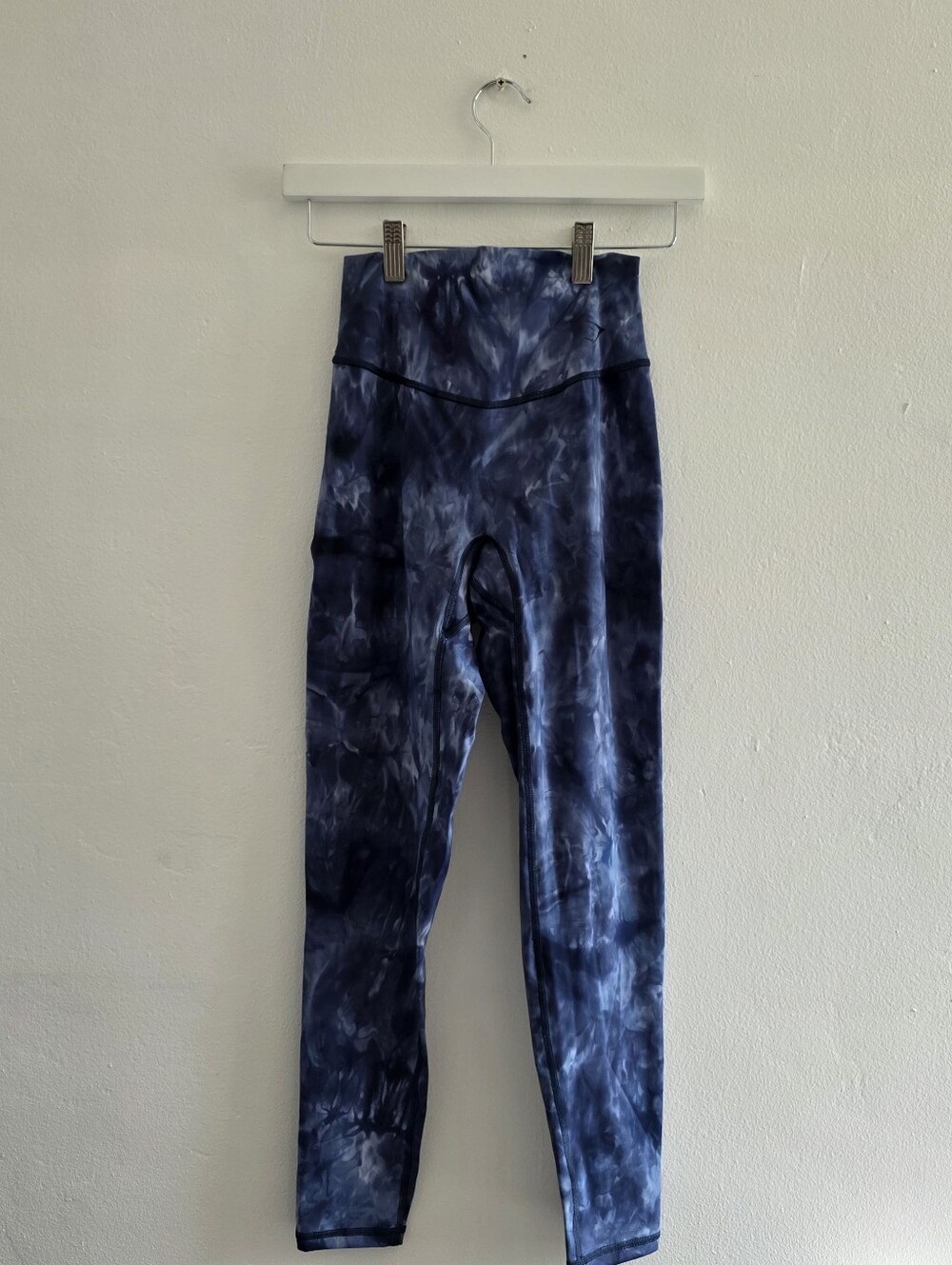 Gynshark | NWOT Elevate Blue Tie-Dye High Waisted Leggings